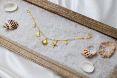 Pulseira Concha, Estrela e Pérolas SEA em prata banhada a ouro