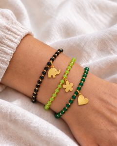 Pulseira Colorida com Pendente Personalizado – foto 2