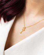 Pendente orgânico em prata banhado a ouro Essence VIII
