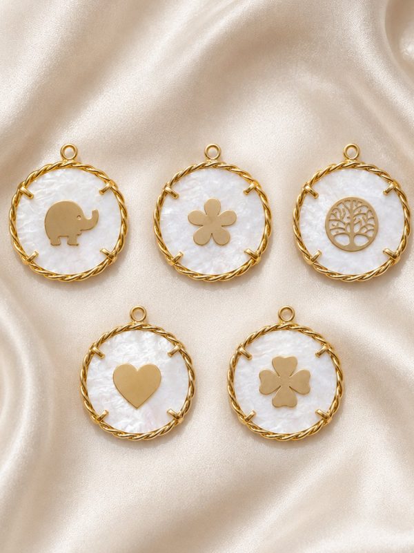 Medalhões personalizáveis do Colar Essence V