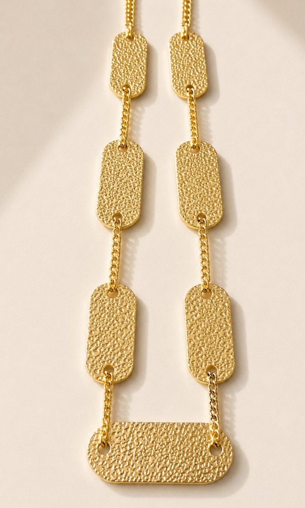 Colar de Placas Texturizadas em Aço Dourado – foto 2